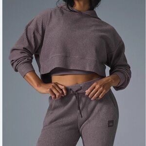 ALO Yoga Muse Hoodie & Sweatpant - Raisinette Heather